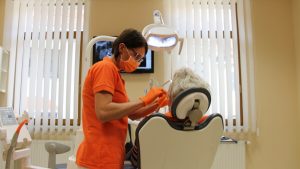Zahnklinik für Implantation in Ungarn